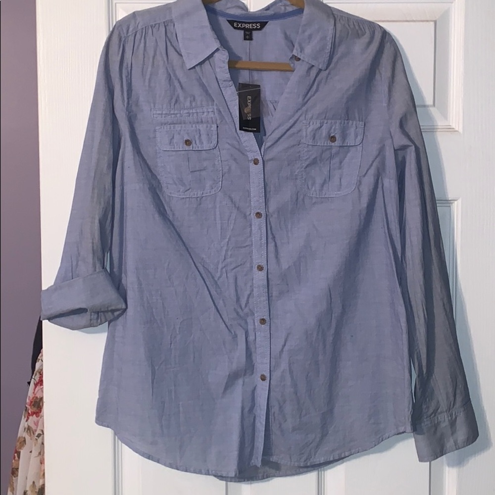 Button down collard shirt